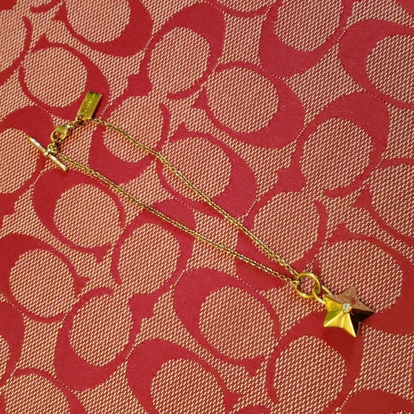 Bracelets - Picture 5 of 6